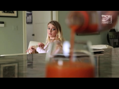 ❤️ Ko te kotiro wera me nga tits nui me te Topanga kiki ka whiwhi tikaokao mai i te ngaro, engari tino uaua ❌ Porno i a matou ❌️❤